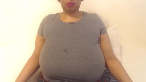 Snapshot of boobyqueen24 chatting on 09.19.25 boobyqueen online show from 09.19.25