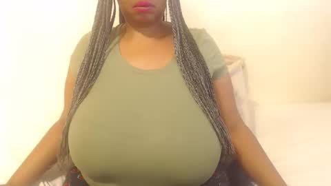 Snapshot of boobyqueen24 chatting on 11.20.25 boobyqueen online show from 11.20.25