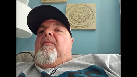 Snapshot of boolika chatting on 10.26.25 Boolika online show from 10.26.25