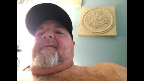 Snapshot of boolika chatting on 11.15.25 Boolika online show from 11.15.25