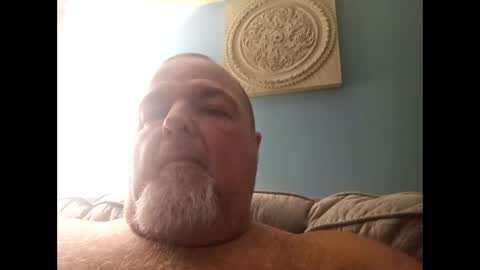 Snapshot of boolika chatting on 12.18.25 Boolika online show from 12.18.25