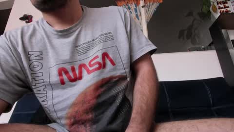 Snapshot of boomboomhoot chatting on 12.20.24 Maggie and Jay  online show from 12.20.24