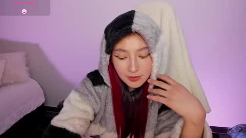 Snapshot of boonie_girl chatting on 12.09.24 Booniee online show from 12.09.24