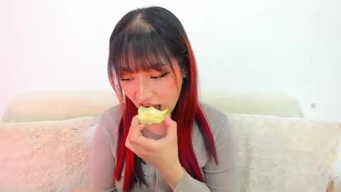 Snapshot of boonie_girl chatting on 02.25.25 Booniee online show from 02.25.25