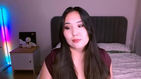 Snapshot of bootylecious_ chatting on 11.12.25 Mona online show from 11.12.25