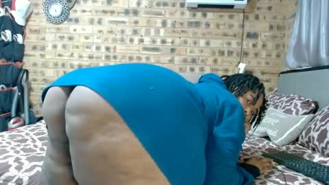 Snapshot of bootytwerkxxx chatting on 07.12.26 bootytwerkxxx online show from 07.12.26