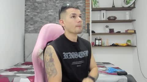 booyhott_ online show from 02.14.26