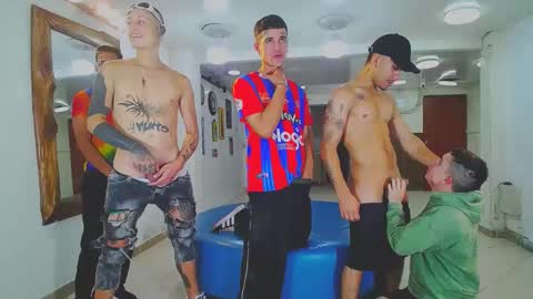 Snapshot of boranget chatting on 12.16.24 boranget online show from 12.16.24