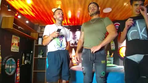 Snapshot of boranget chatting on 10.21.25 boranget online show from 10.21.25