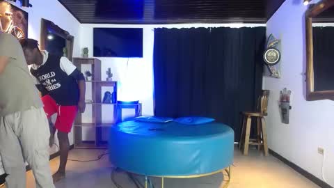 Snapshot of boranget chatting on 11.25.25 boranget online show from 11.25.25