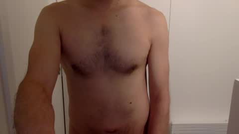 Snapshot of borisvian75019 chatting on 01.29.25 HornyBoo online show from 01.29.25