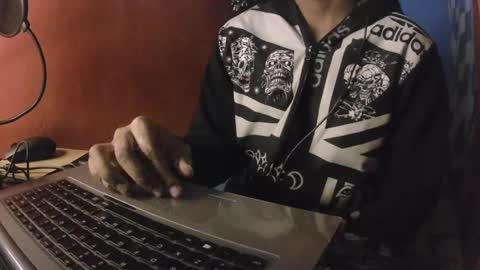 Snapshot of boss_playa98 chatting on 02.26.25 boss_playa98 online show from 02.26.25