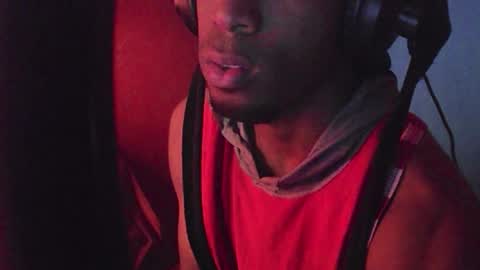 Snapshot of boss_playa98 chatting on 09.20.25 boss_playa98 online show from 09.20.25