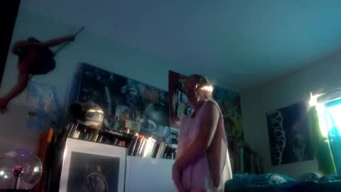 Snapshot of bottomboo7 chatting on 10.19.25 Bottomboo7 online show from 10.19.25