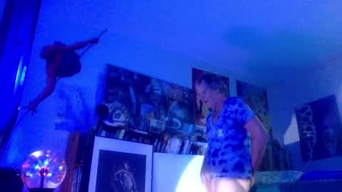 Snapshot of bottomboo7 chatting on 10.25.25 Bottomboo7 online show from 10.25.25