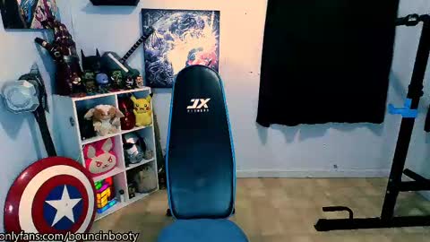 Pumpkin Butt online show from 03.03.25