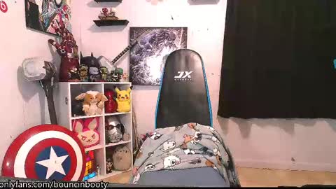 Pumpkin Butt online show from 03.11.25