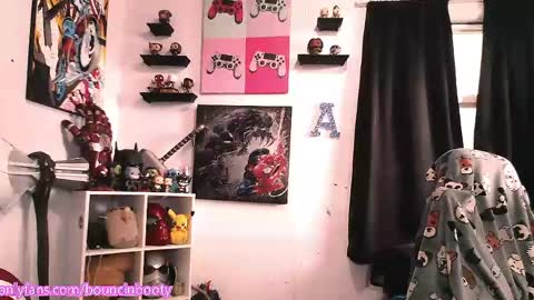 Pumpkin Butt online show from 05.23.26
