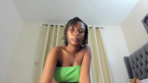 bouncy_booty677 online show from 05.26.26