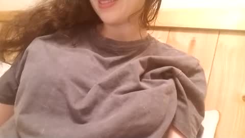 Bouncy Queen Majesty online show from 09.12.25