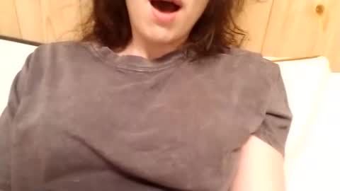 Bouncy Queen Majesty online show from 09.17.25