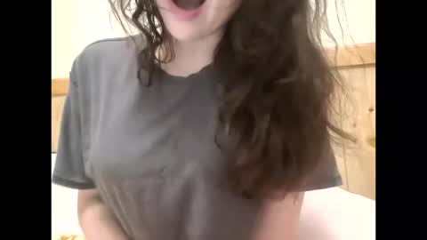 Bouncy Queen Majesty online show from 10.10.25