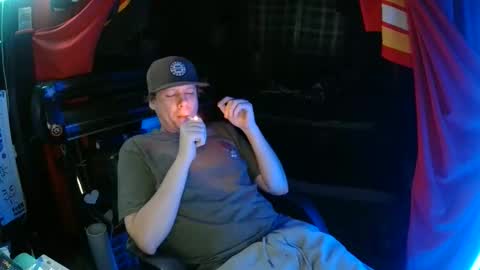 Snapshot of bowerboi1217 chatting on 12.04.25 Bowerboi1217 online show from 12.04.25