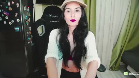 Helen  online show from 01.14.25