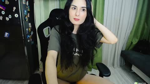 Helen  online show from 01.30.25