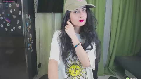 Helen  online show from 02.18.25