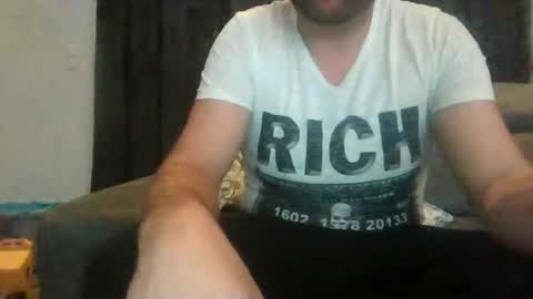Snapshot of boy27weert chatting on 10.15.25 Nope online show from 10.15.25