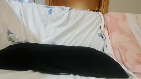 Snapshot of boy_aroundtheworld chatting on 09.19.25 Dan online show from 09.19.25