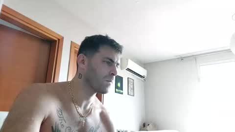 Snapshot of boy_aroundtheworld chatting on 10.17.25 Dan online show from 10.17.25