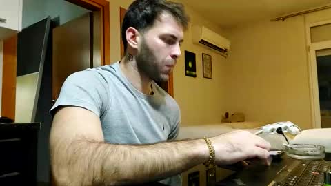 Snapshot of boy_aroundtheworld chatting on 11.25.25 Dan online show from 11.25.25