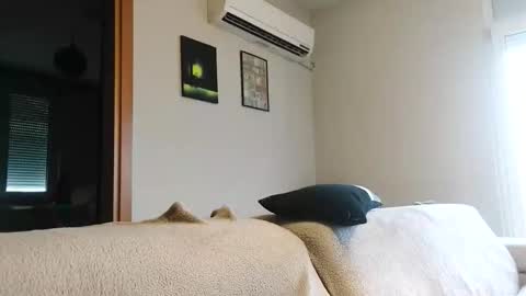 Snapshot of boy_aroundtheworld chatting on 12.03.25 Dan online show from 12.03.25