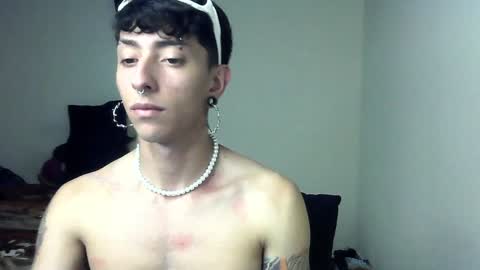 Snapshot of boy_fox_guys chatting on 01.12.25 Boy Astro online show from 01.12.25