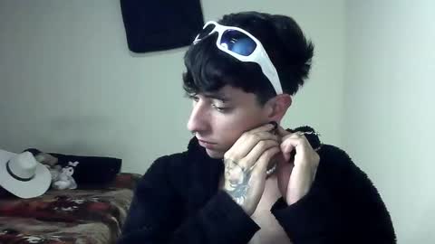 Snapshot of boy_fox_guys chatting on 01.17.25 Boy Astro online show from 01.17.25