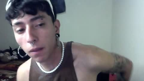 Snapshot of boy_fox_guys chatting on 01.18.25 Boy Astro online show from 01.18.25