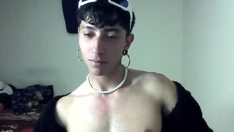 Snapshot of boy_fox_guys chatting on 01.21.25 Boy Astro online show from 01.21.25