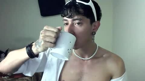 Snapshot of boy_fox_guys chatting on 01.23.25 Boy Astro online show from 01.23.25