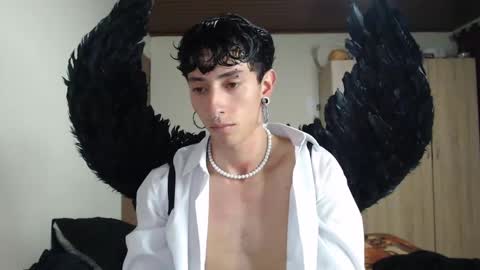 Snapshot of boy_fox_guys chatting on 02.14.25 Boy Astro online show from 02.14.25