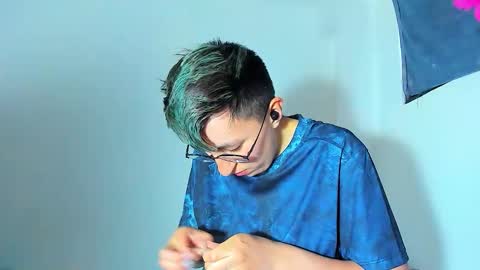 Snapshot of boy_trans chatting on 12.15.25 Edward ftm trans queerslave online show from 12.15.25