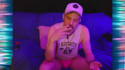 Snapshot of boyblond36 chatting on 11.06.25 Slutty Stud online show from 11.06.25