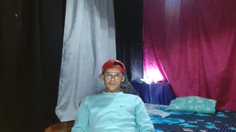 Snapshot of boyfantasies_11 chatting on 11.26.25 boyfantasies_11 online show from 11.26.25