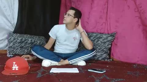 Snapshot of boyfantasies_11 chatting on 12.04.25 boyfantasies_11 online show from 12.04.25