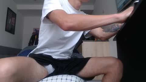 Snapshot of boyfriend_fuckme chatting on 11.27.25 Felipe online show from 11.27.25