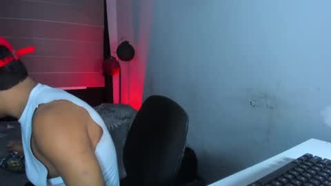 Snapshot of boylatin_777 chatting on 12.21.24 miguel online show from 12.21.24