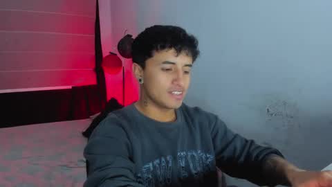 Snapshot of boylatin_777 chatting on 12.30.24 miguel online show from 12.30.24