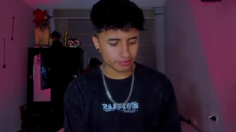 Snapshot of boylatin_777 chatting on 01.23.25 miguel online show from 01.23.25