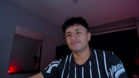 Snapshot of boylatin_777 chatting on 03.11.25 miguel online show from 03.11.25